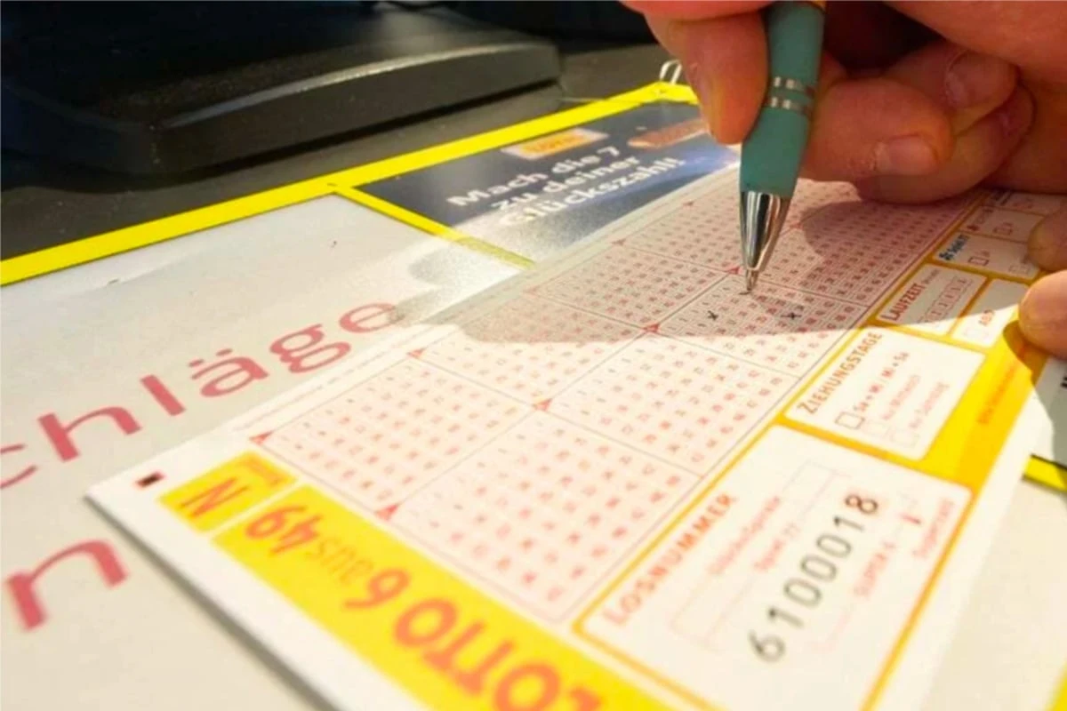 Chance eins zu 140 Millionen: Spieler aus Südwesten räumt im Lotto ab