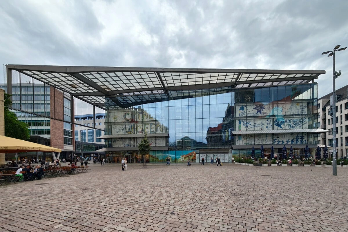 Rathaus-Mietvertrag für Chemnitzer Kaufhof unterschrieben