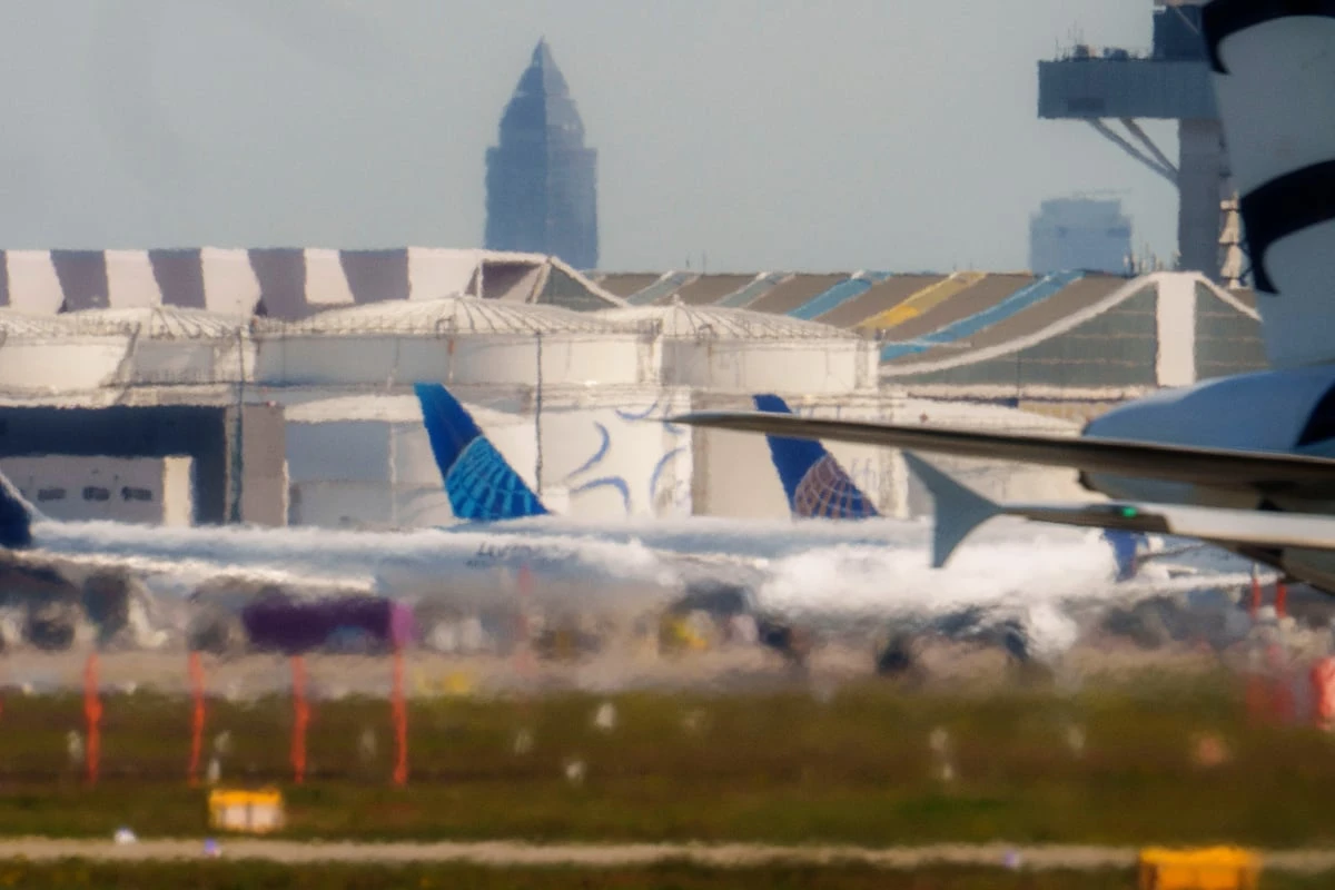 Passagiere in Hitze-Flieger eingesperrt? Airline entschuldigt sich