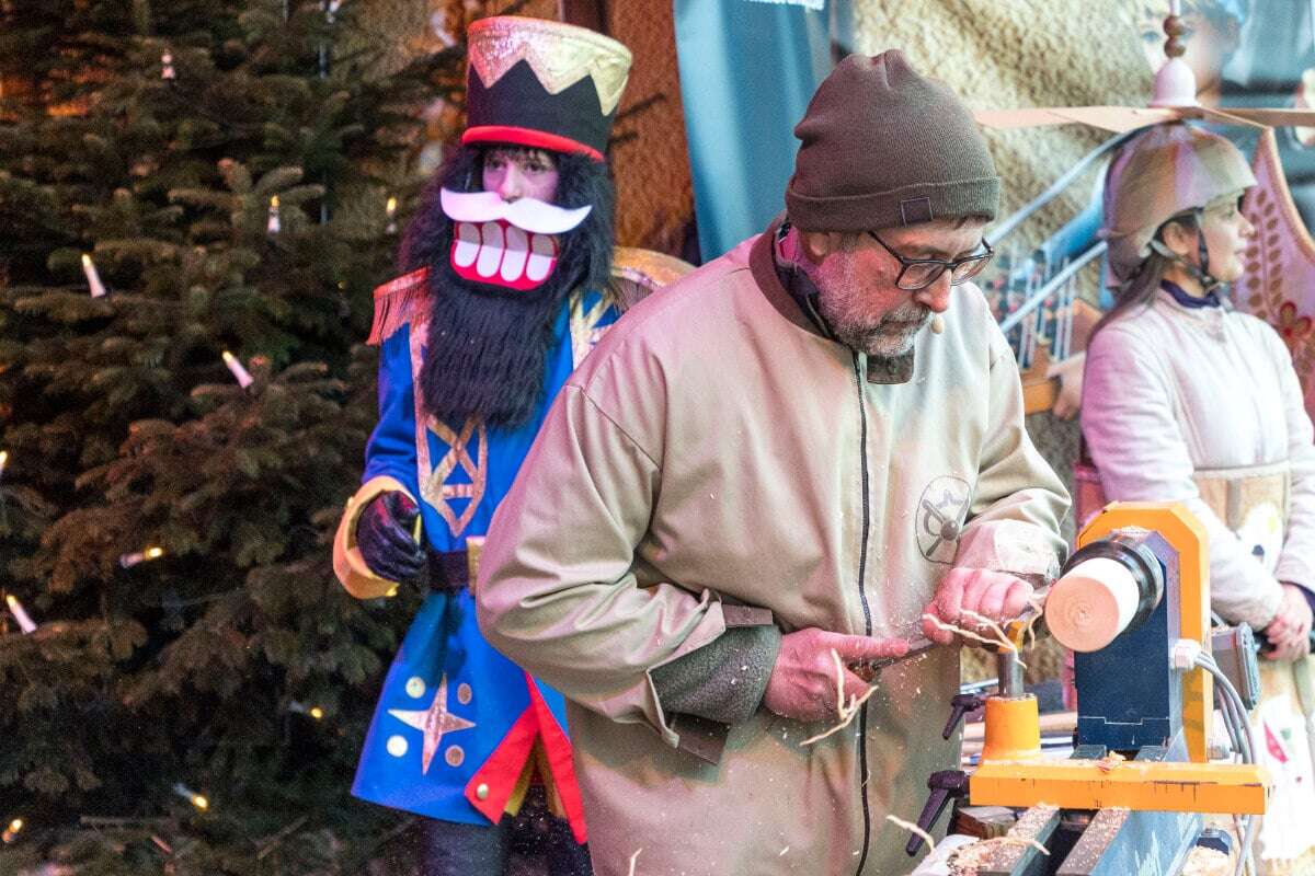 Striezelmarkt feiert das Handwerk