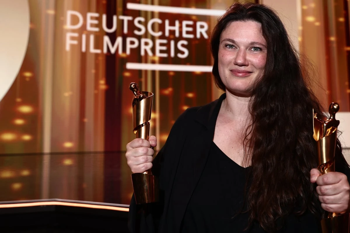 Regisseurin Mascha Schilinski im TAG24-Interview: So reagiert sie auf den Erfolg von 