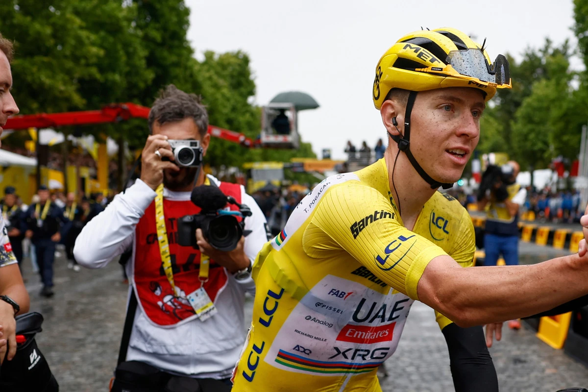 Tour de France: Seriensieger krallt sich den Gesamtsieg, einer Deutscher landet auf dem Podium