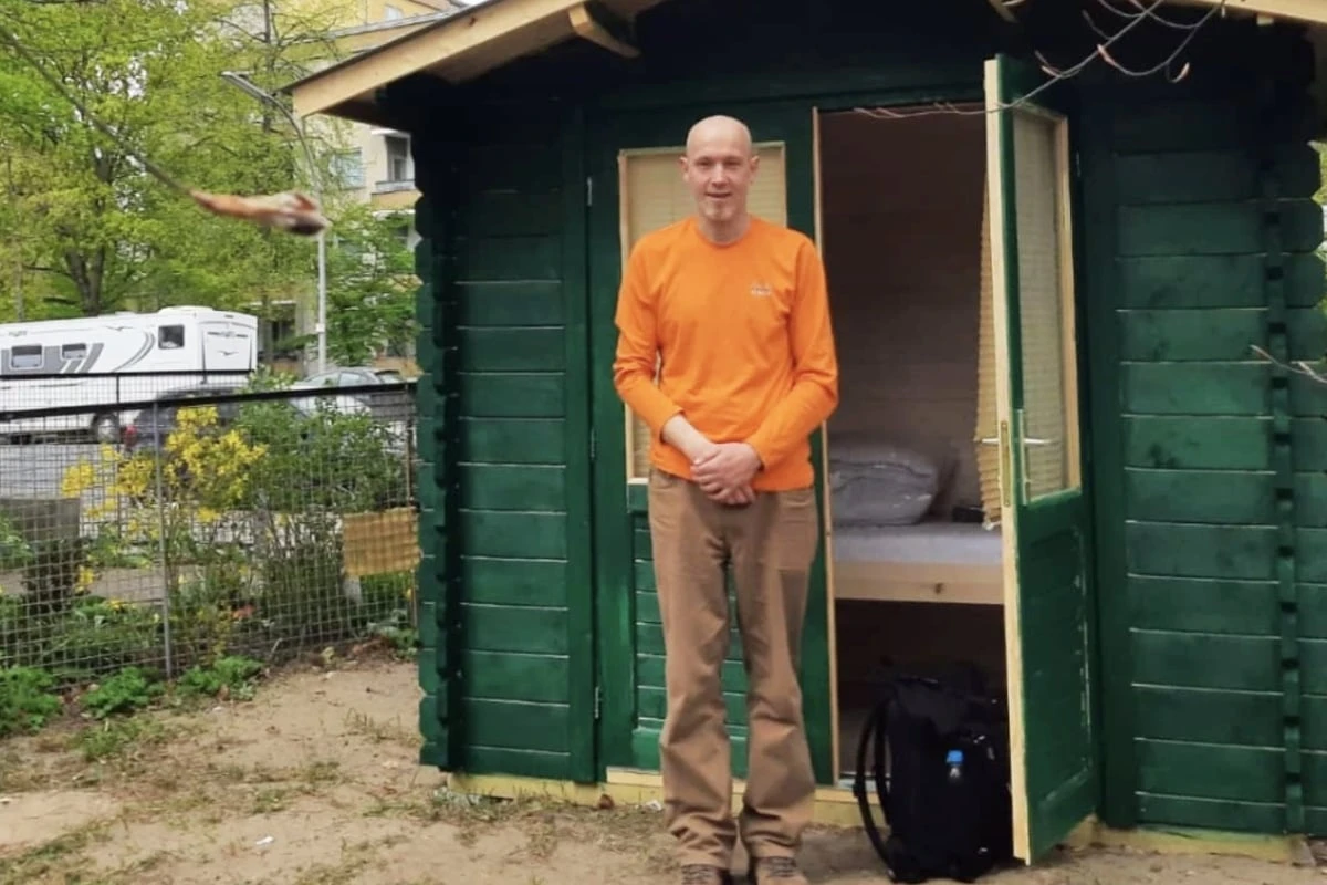 Tiny Houses für Obdachlose in Reinickendorf: Erster Bewohner schon eingezogen