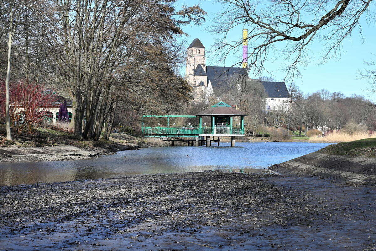 Schlossteich in Chemnitz: Wasser wird abgelassen, Reparaturen nötig