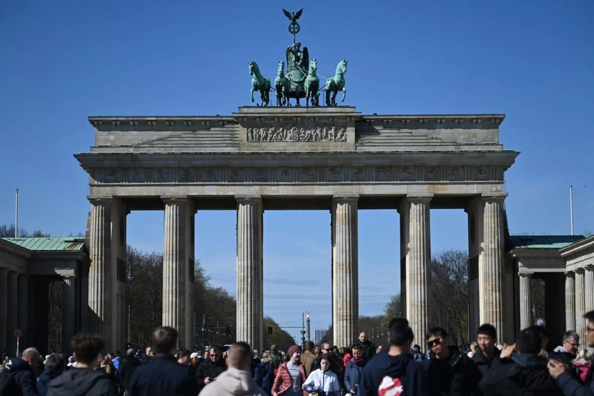 Brandenburger Tor erstrahlt heute aus diesem Grund in anderen Farben