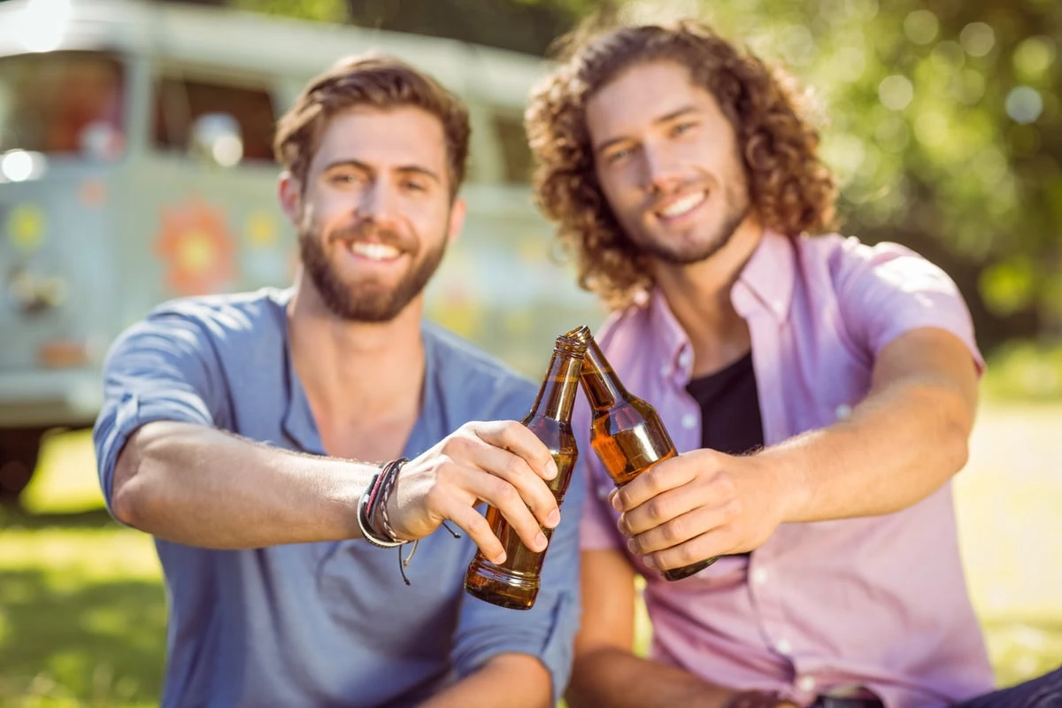 Die 15 lustigsten Bier-Witze zum Wegschütten