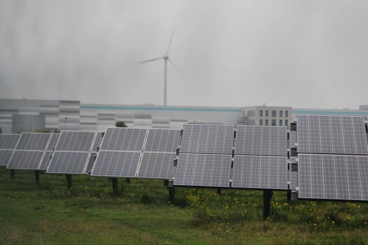 Solarhersteller Meyer Burger in Deutschland insolvent: 600 Jobs auf der Kippe