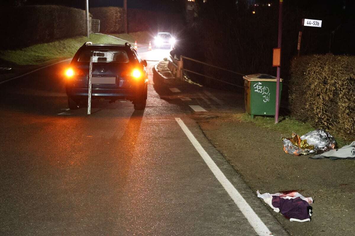 Schwerer Unfall im Landkreis Zwickau: Fußgänger von Auto erfasst