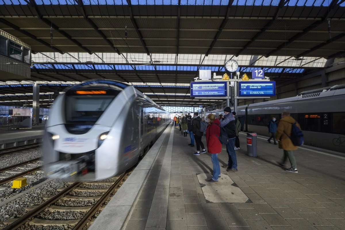 Bahnstrecke Chemnitz - Zwickau wird bis Dezember zur Baustelle