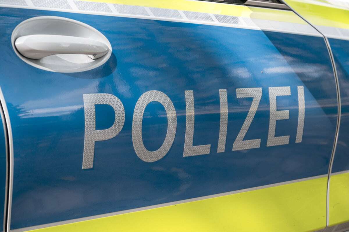 Grausiger Fund! Polizei findet totes Baby in Garten