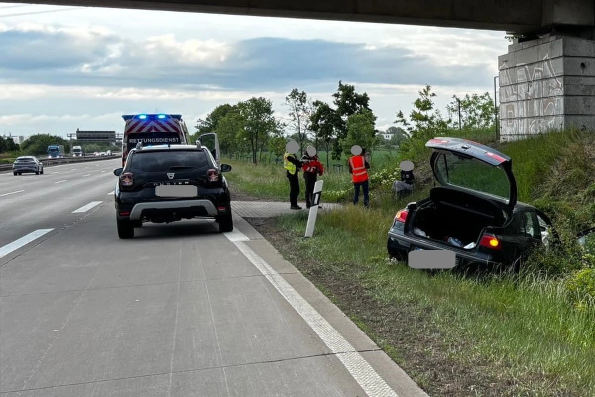 Vorfahrt missachtet: Familie bei Unfall auf A2 verletzt