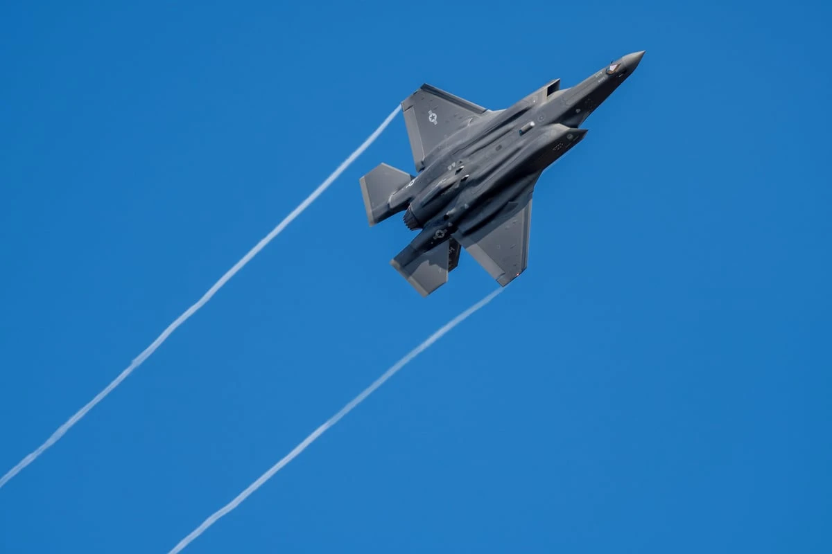 Nahost-Konflikt: USA verlegen weitere Kampfjets nach Nahost