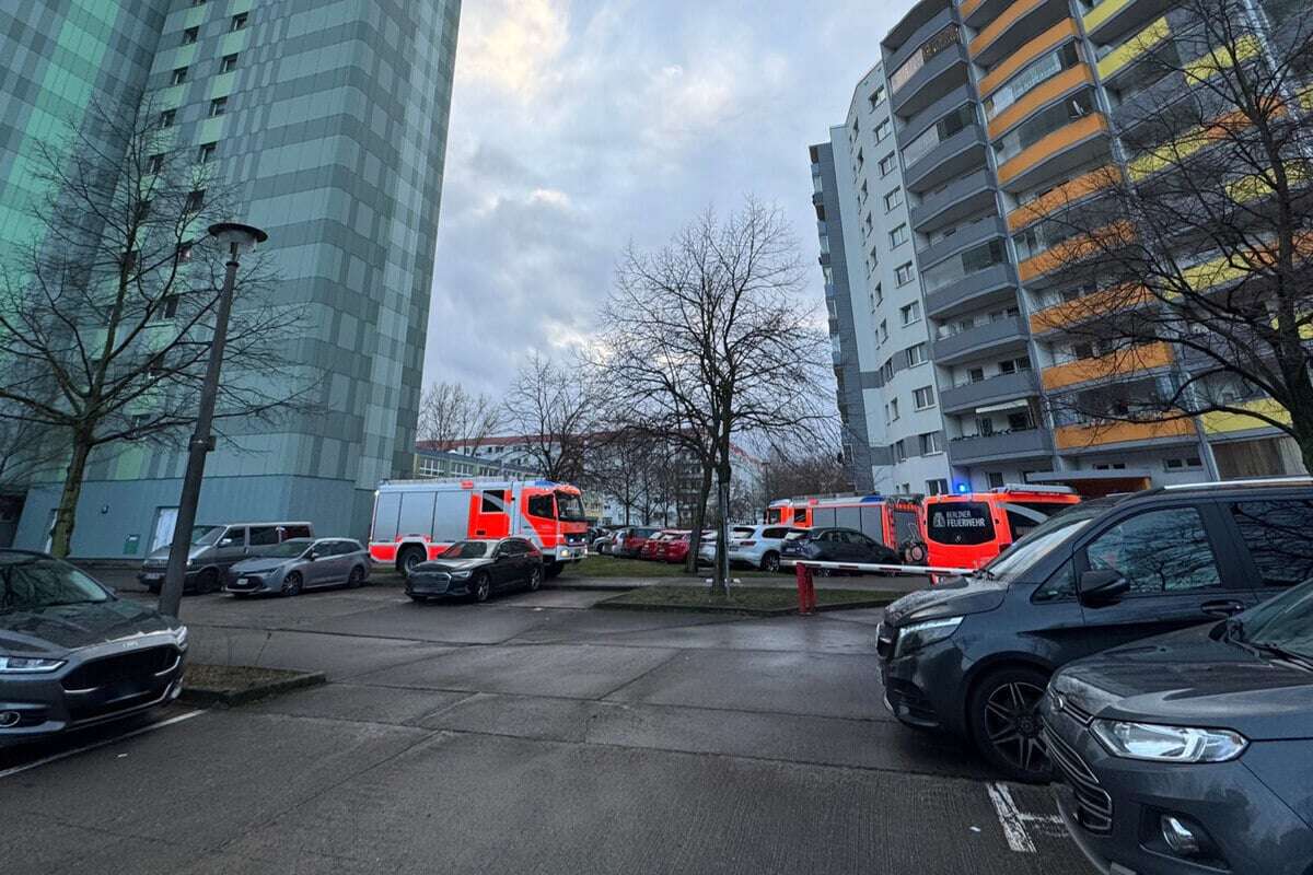 Mann schüttet Benzin vor Tür aus und will Wohnung anzünden - Weil Nachbar Ausländer ist