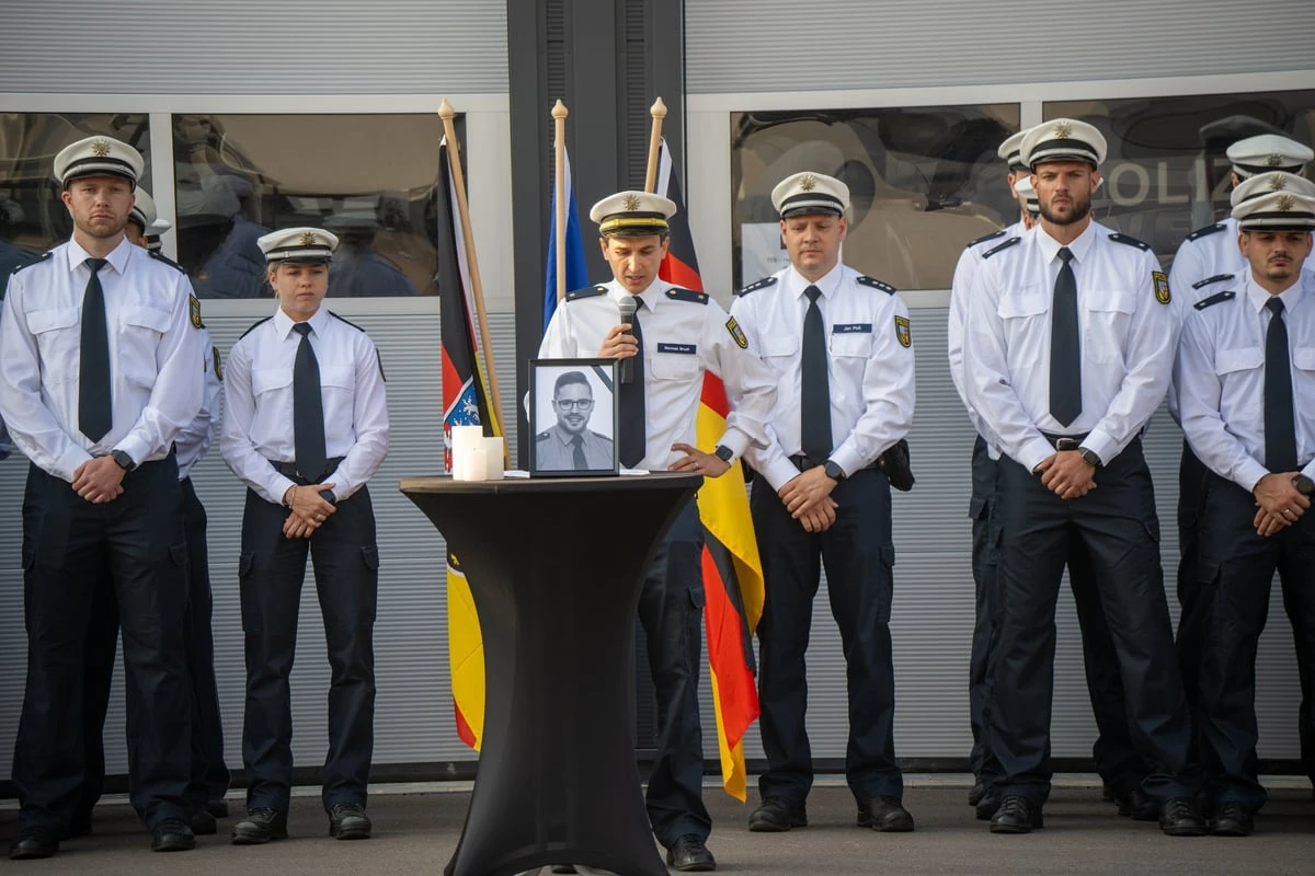 Ganz Deutschland trauert – Schweigeminute für erschossenen Polizisten