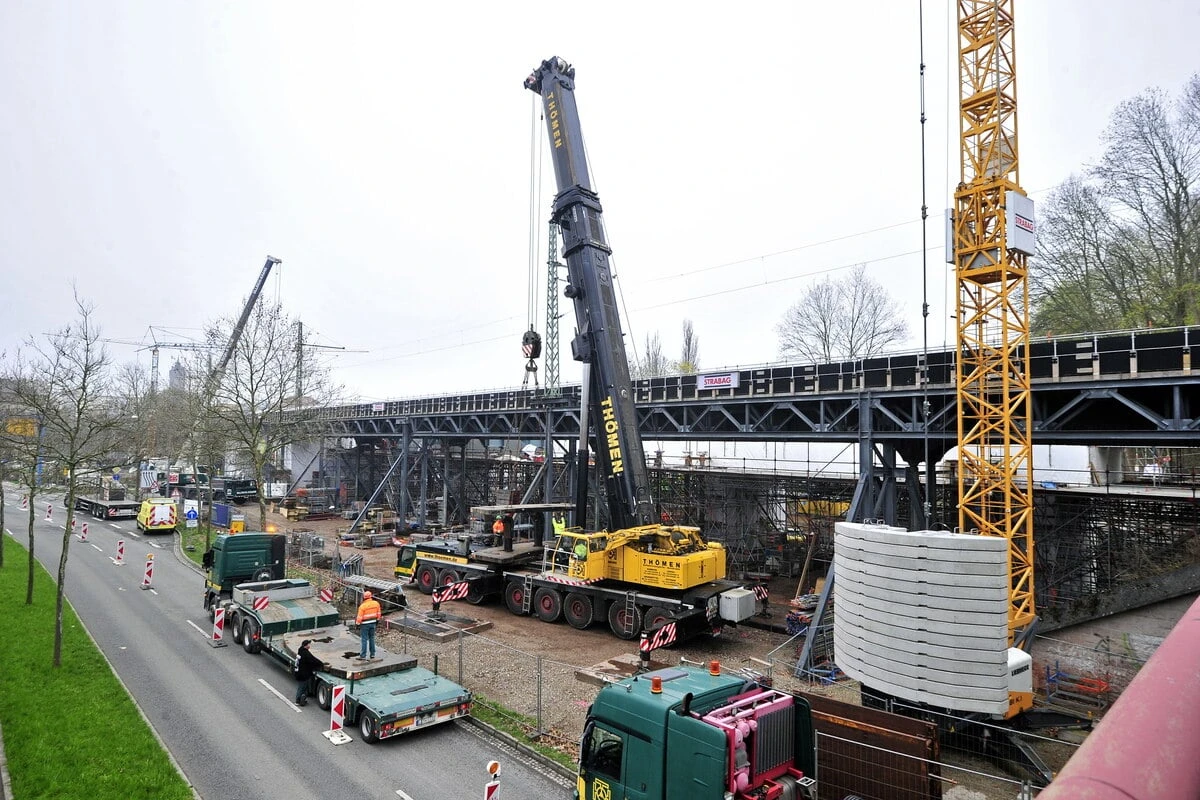 Nervige Bahn-Baustelle bald Geschichte, doch kurz davor kommt es für Fahrgäste nochmal knüppeldick!