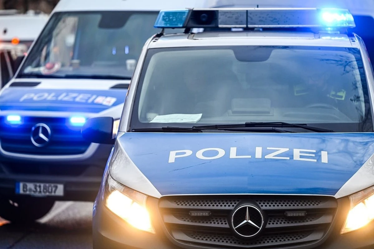 Messerangriffe auf offener Straße im Südwesten: Mehrere Verletzte