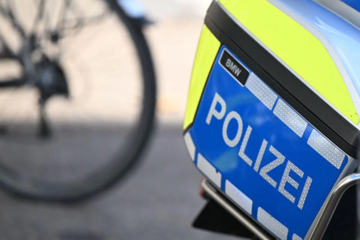 Radfahrer erfasst Kind in Chemnitz und flüchtet