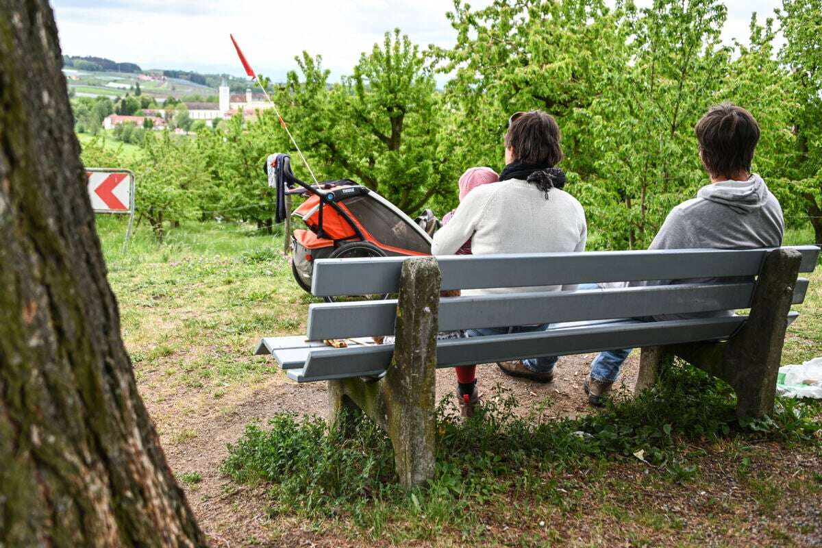 Lebensgefahr? Sitzbänke lösen kuriose Debatte im Südwesten aus!