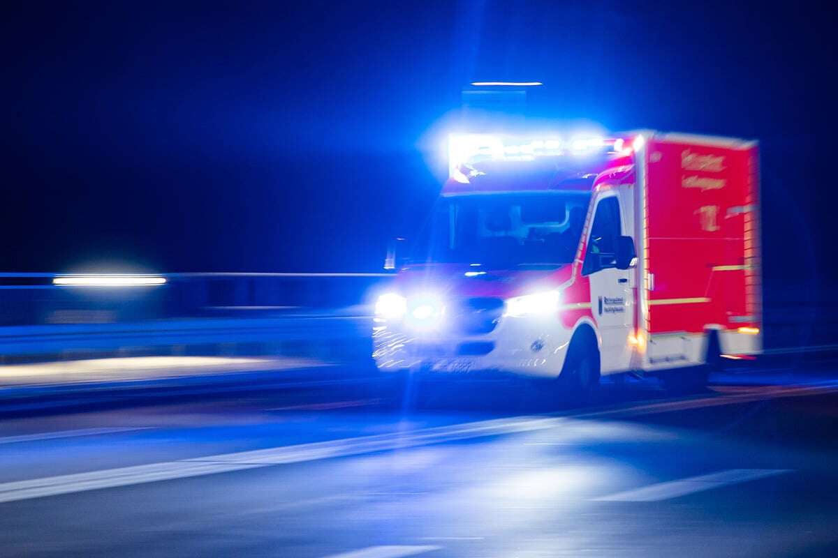 Horror-Crash in Silvesternacht: Zwei junge Menschen sterben, ein Schwerverletzter