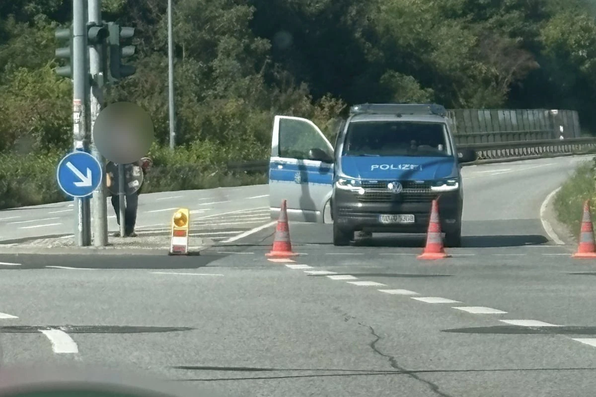 Tunnel-Unfall in Prohlis: A17-Auffahrt dicht!