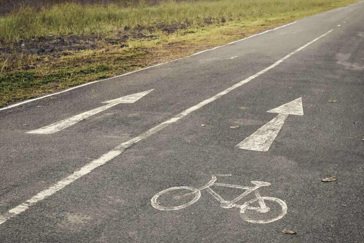 Tragischer Sturz: Radler (†70) stirbt auf Radweg