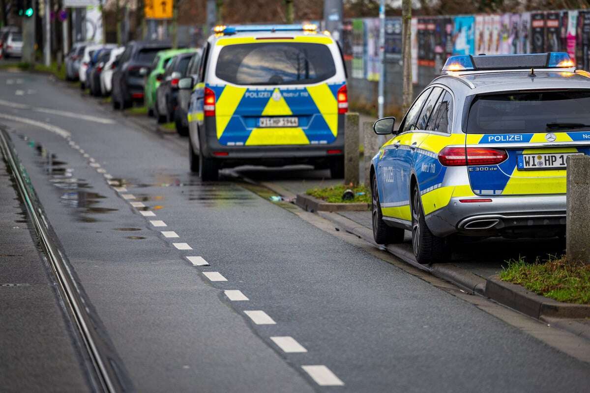 Verletzter Mann liegt an Darmstädter Haltestelle: Polizei vermutet Gewaltverbrechen