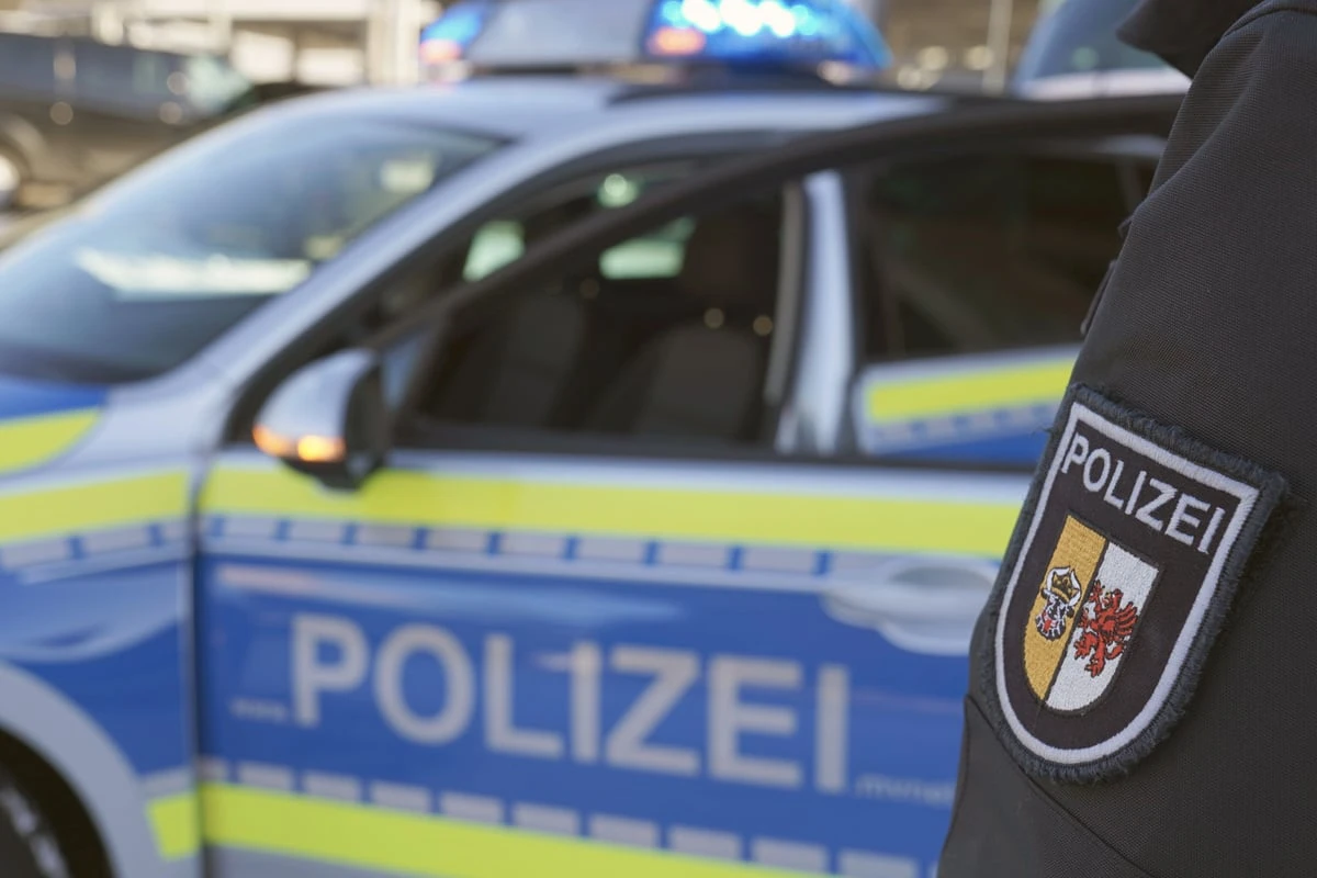 Mehrere Lehrer bedroht: Polizei räumt Schule