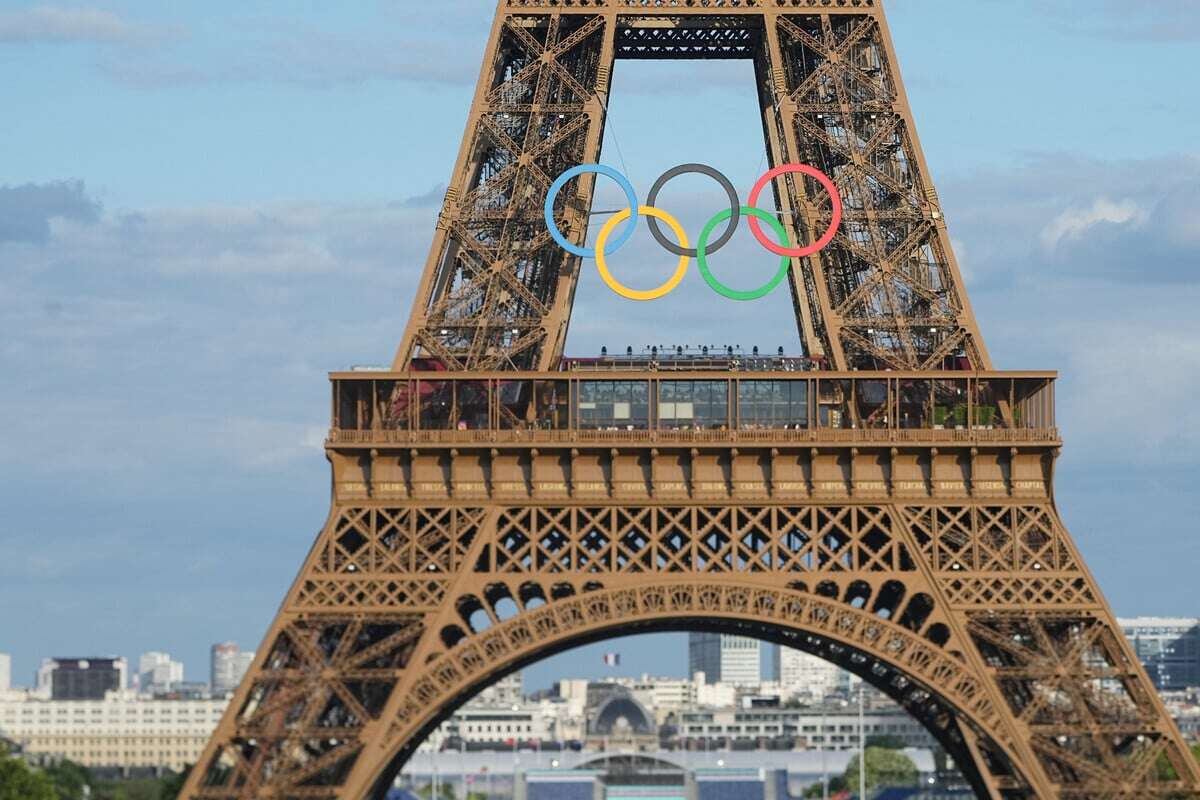 Riesen-Diskussion in Frankreich: Dürfen die olympischen Ringe am Eiffelturm bleiben?