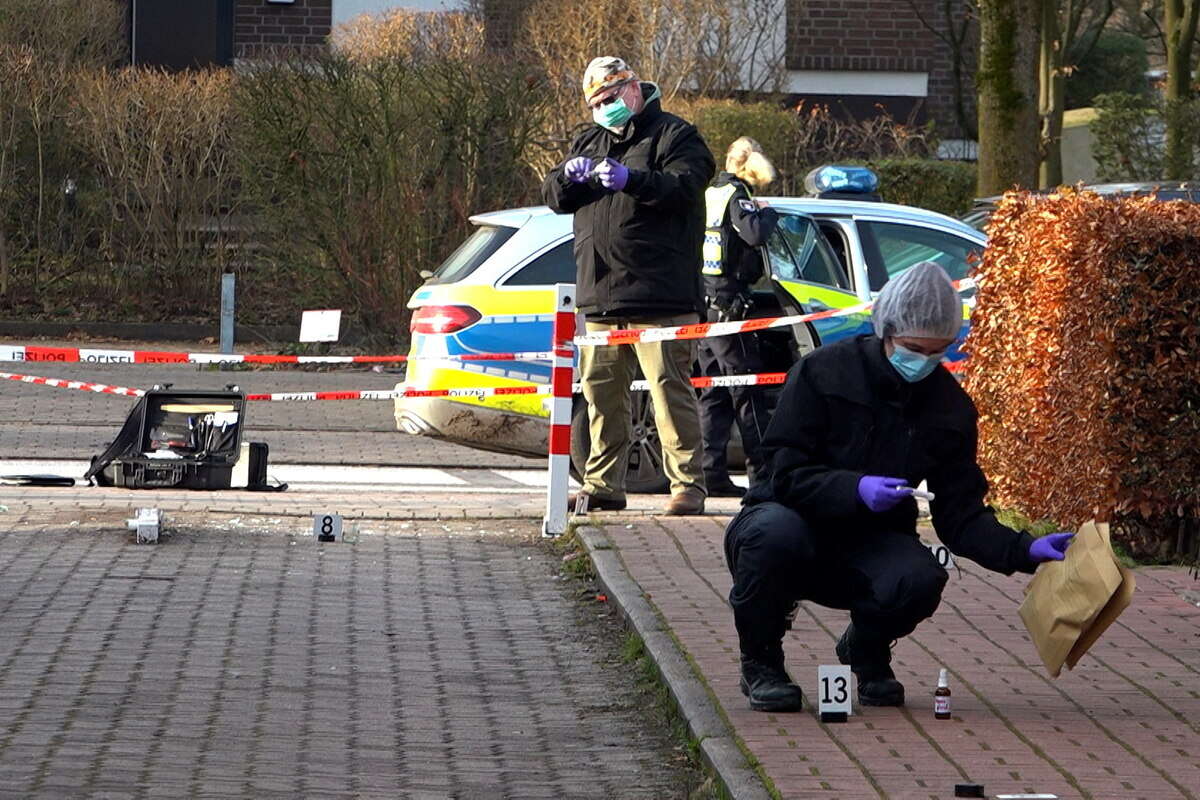 35-Jähriger durch Stichverletzung lebensgefährlich verletzt, Täter flüchtig