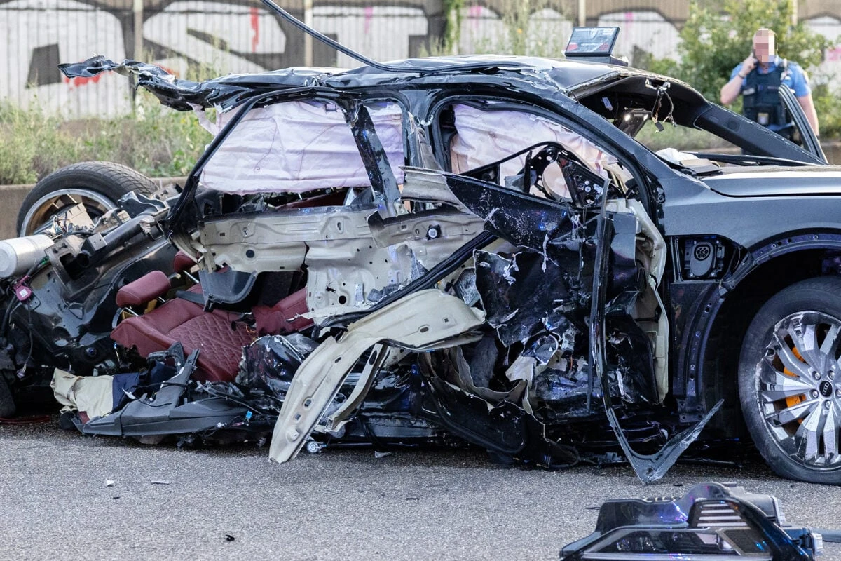 Drei Tote, zwei Verletzte: Vollsperrung der A3 in beide Richtungen