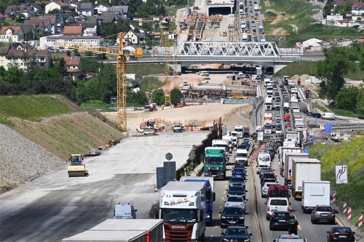 A8 in Richtung Stuttgart bald gesperrt: Was müssen Autofahrer beachten?