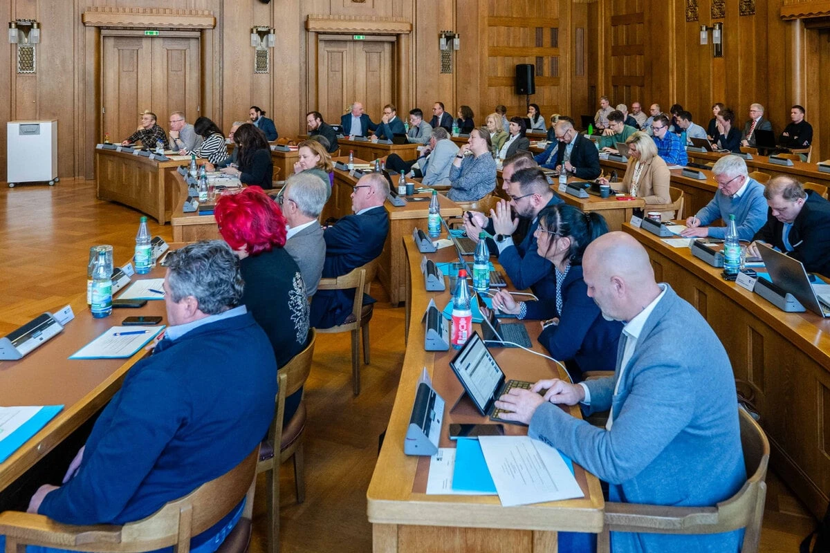 AfD-Entscheidung verändert Machtverhältnisse deutlich: Großes Stühlerücken im Chemnitzer Stadtrat