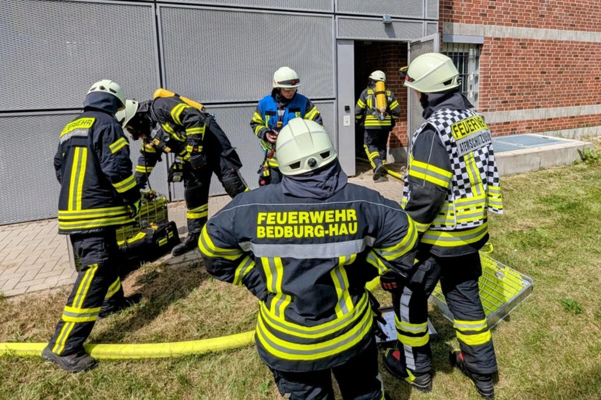 Feueralarm in NRW-Klinik: Zimmerbrand auf forensischer Station