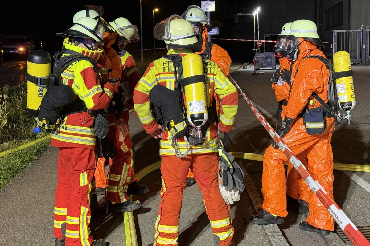 Chemische Reaktion bei Stuttgart: Feuerwehr 13 Stunden im Einsatz