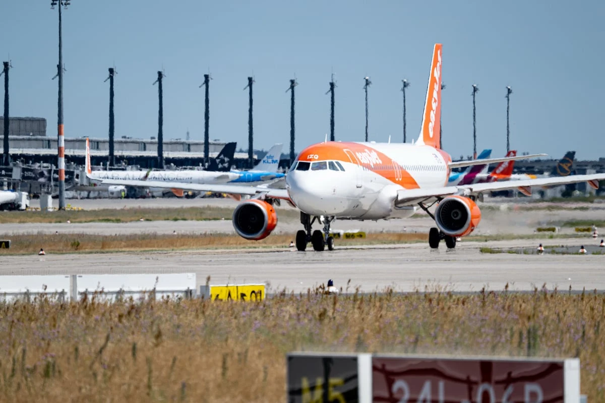Schreck in der Luft: Flugzeug muss in Hamburg zwischenlanden