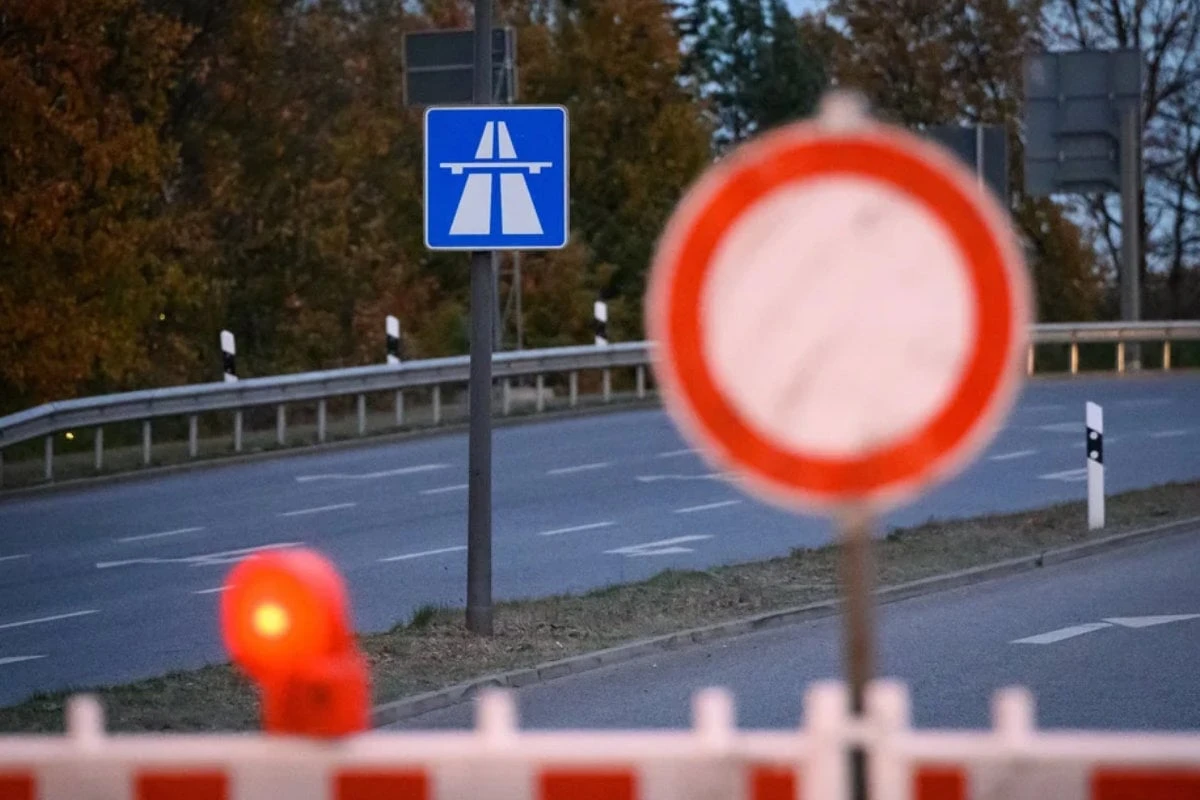 Vollsperrung auf A4! Fahrbahn Richtung Dresden dicht