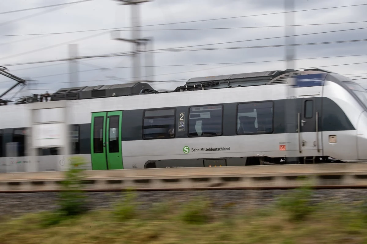 Verspätungen und Zugausfälle: Diebstahl legt Bahnverkehr im Raum Leipzig/Halle lahm