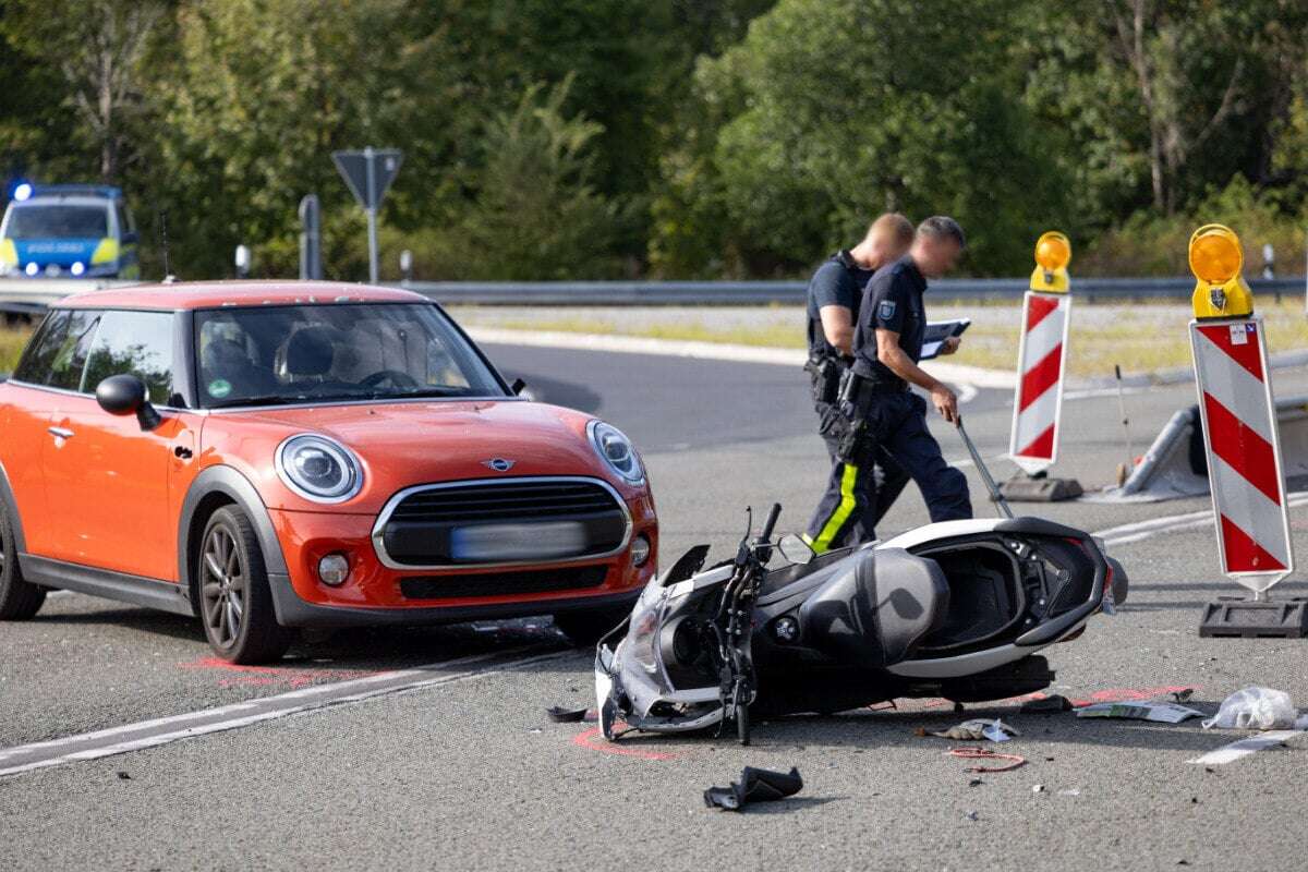 Motorroller-Fahrer stirbt nach Unfall mit Mini