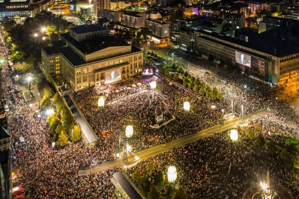 Hoher Besuch beim Leipziger Lichtfest: Scholz, Kretschmer und Co. feiern 35 Jahre friedliche Revolution