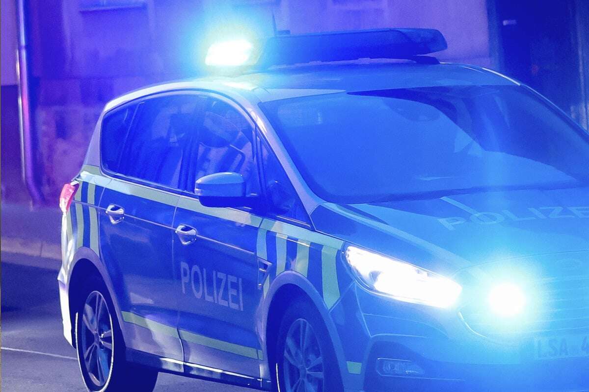 Handy in Dresdner Neustadt geklaut: Als das Opfer es zurückfordert, bereut er dies sofort