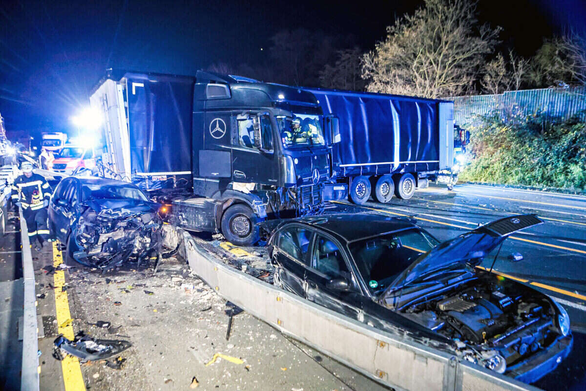 Nach Chaosfahrt auf A1 mit 19 Verletzten: 1,8 Millionen Euro Schaden