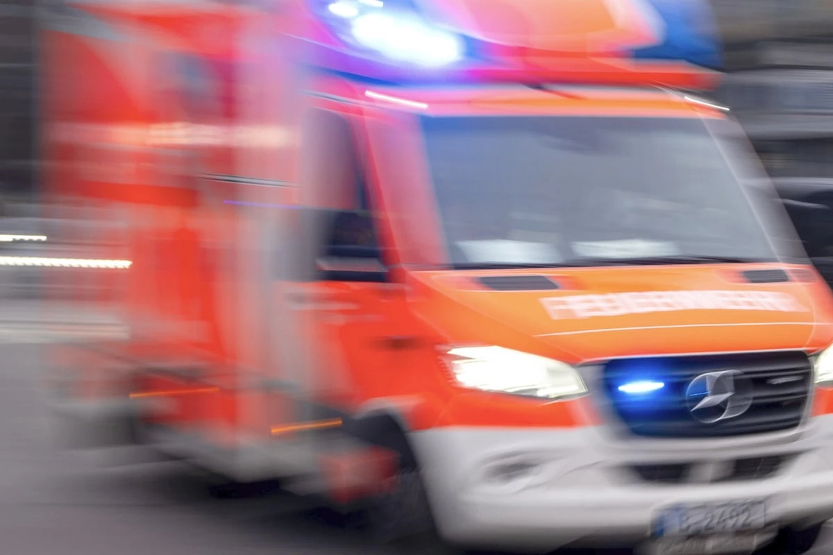17 Verletzte! 33-Jähriger löst Polizeieinsatz in Discounter aus