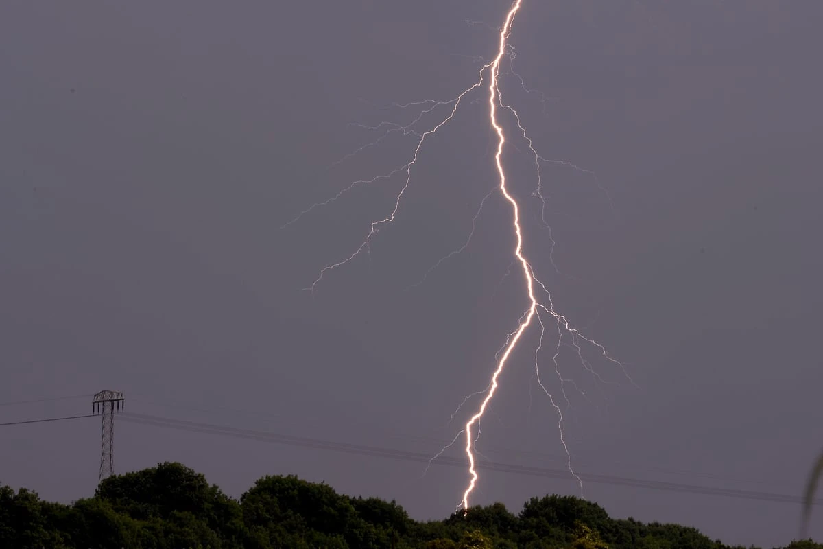 Windböen und Gewitter: Stadt Leipzig warnt vor heftigen Unwettern am Mittwoch