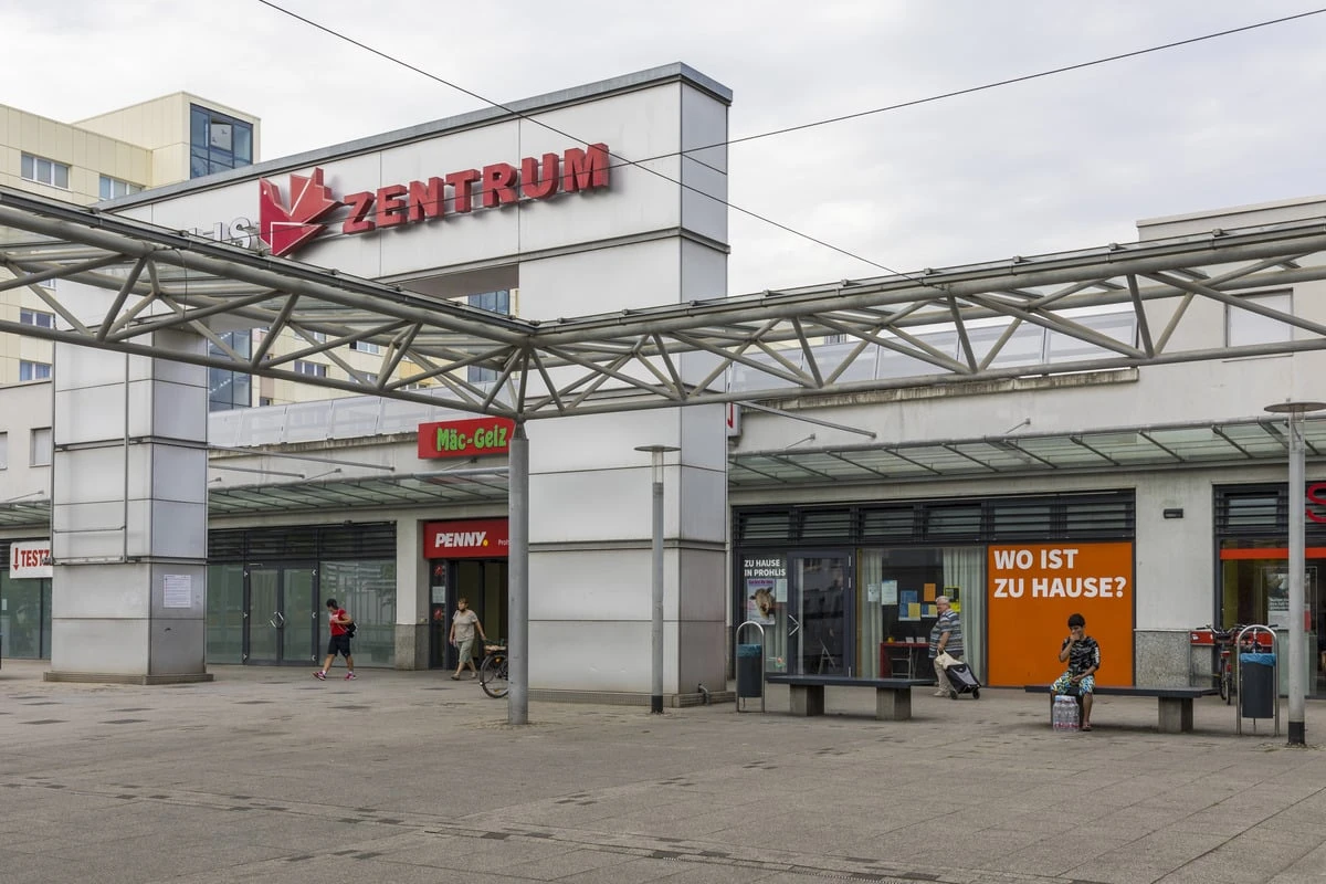 Handgemenge am Prohlis-Zentrum: Polizei sucht Zeugen