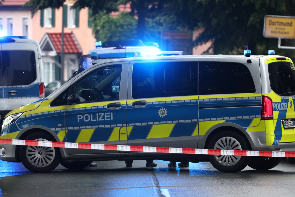 Geiselnahme in Dortmund: Mann verschanzt sich mit Kindern, Polizist angeschossen