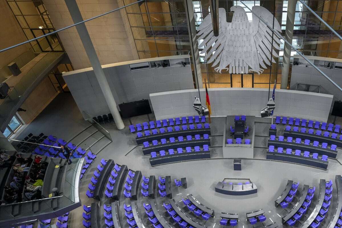 Bundestagswahl: Schaffen bloß vier Parteien den Einzug ins Parlament?