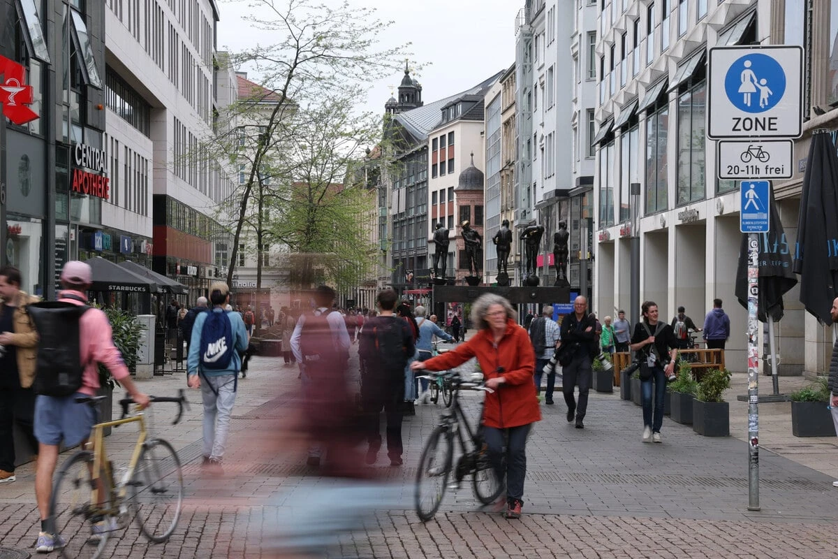 Amokfahrt mit zwei Toten in Leipzig: Warum war Zufahrt an der Grimmaischen Straße nicht bereits versperrt?