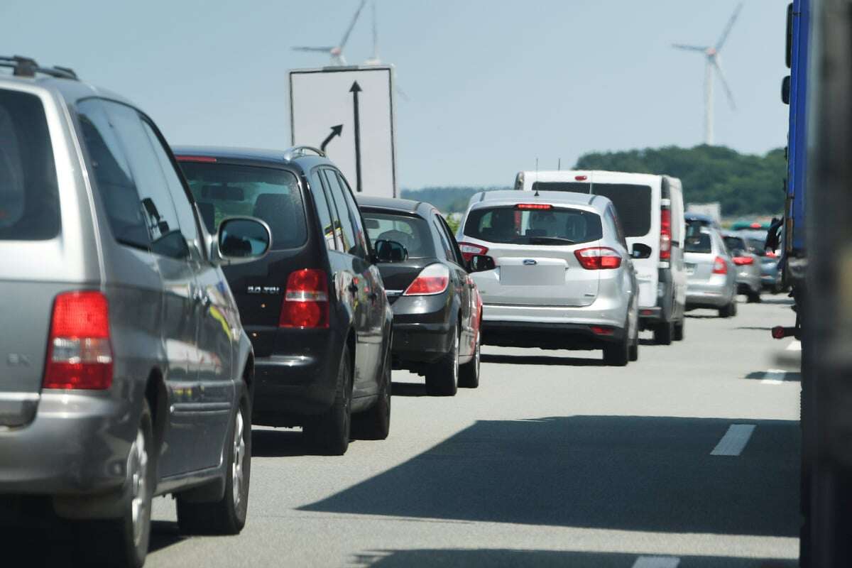 Unfall auf der A24: Alle Spuren gesperrt!