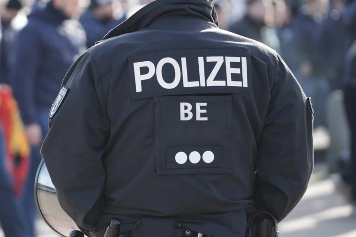 Mehrere Verletzte in Hellersdorf bei Schlägerei vor Imbiss