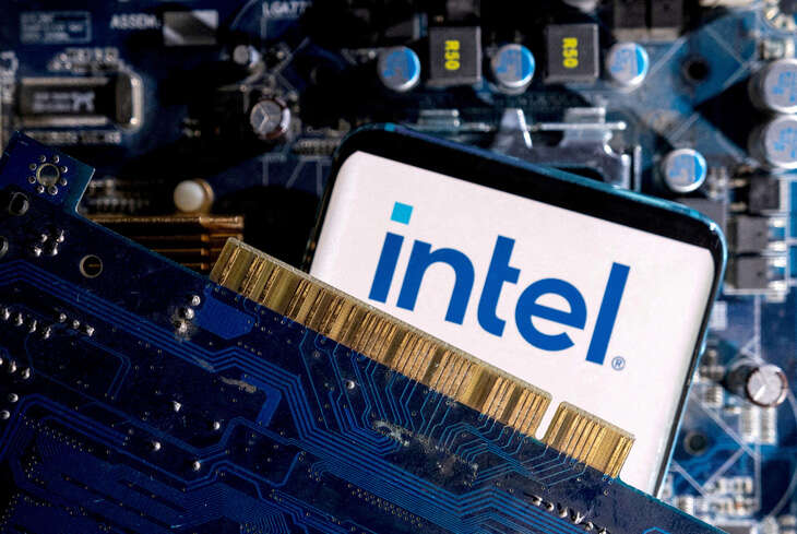 Intel đối diện nguy cơ bị thâu tóm, do sai lầm chiến lược?